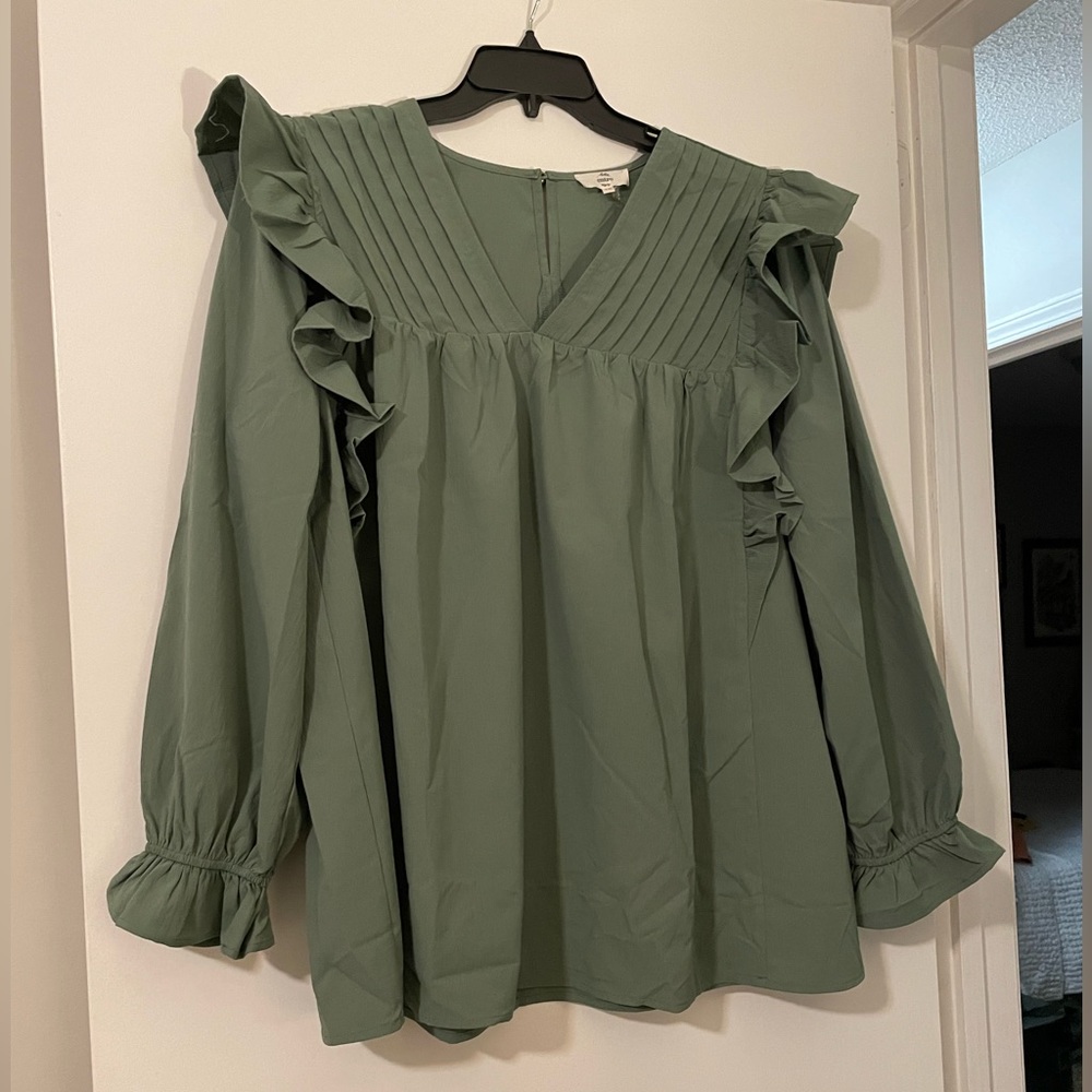 Beautiful ENTRO blouse size 1X